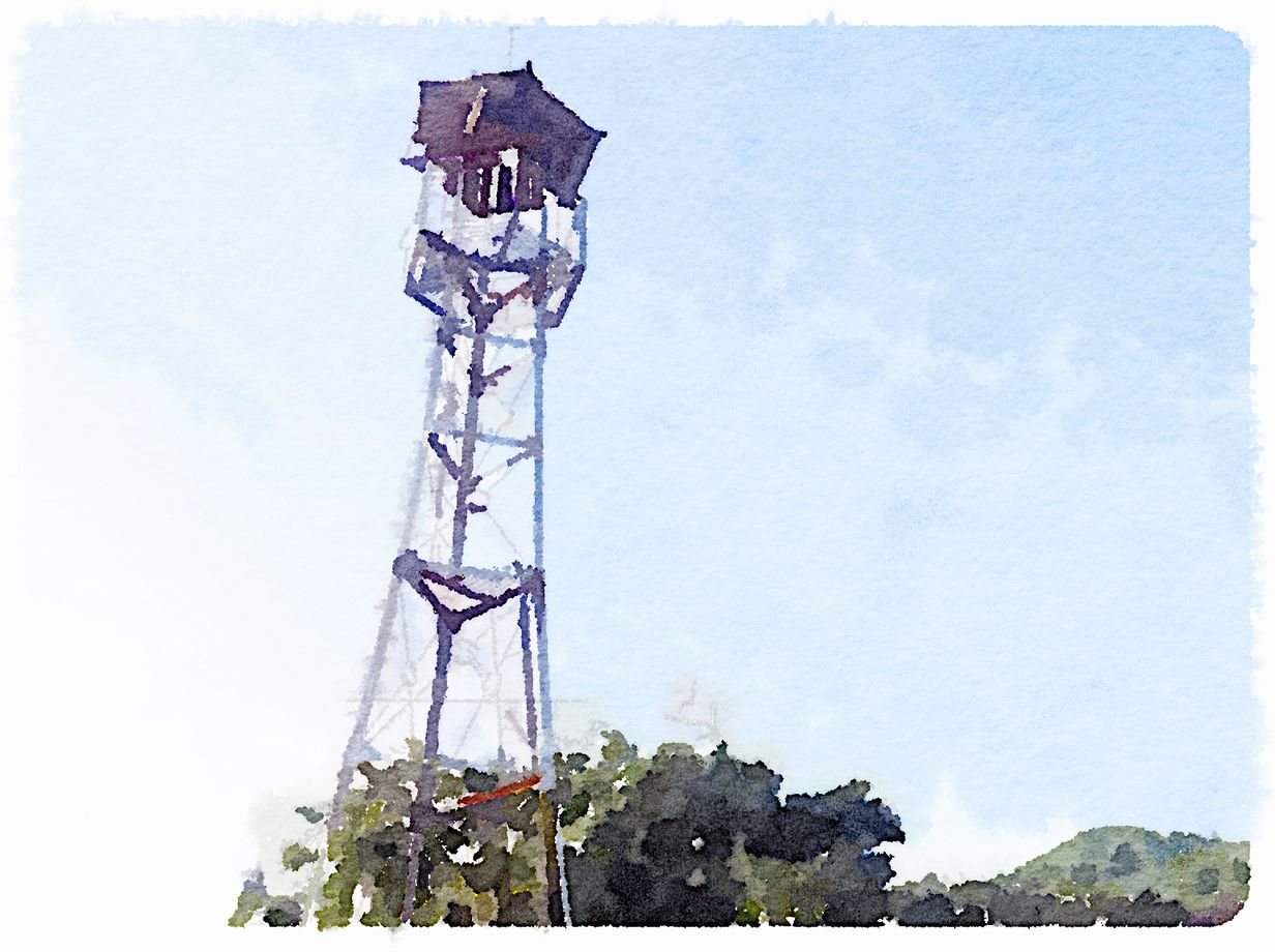上悪戸集落の警鐘塔 2013年9月